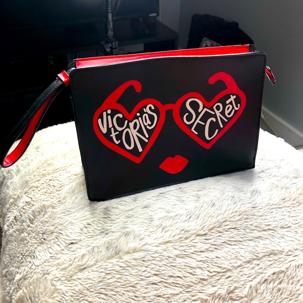 VS MAKEUP BAG